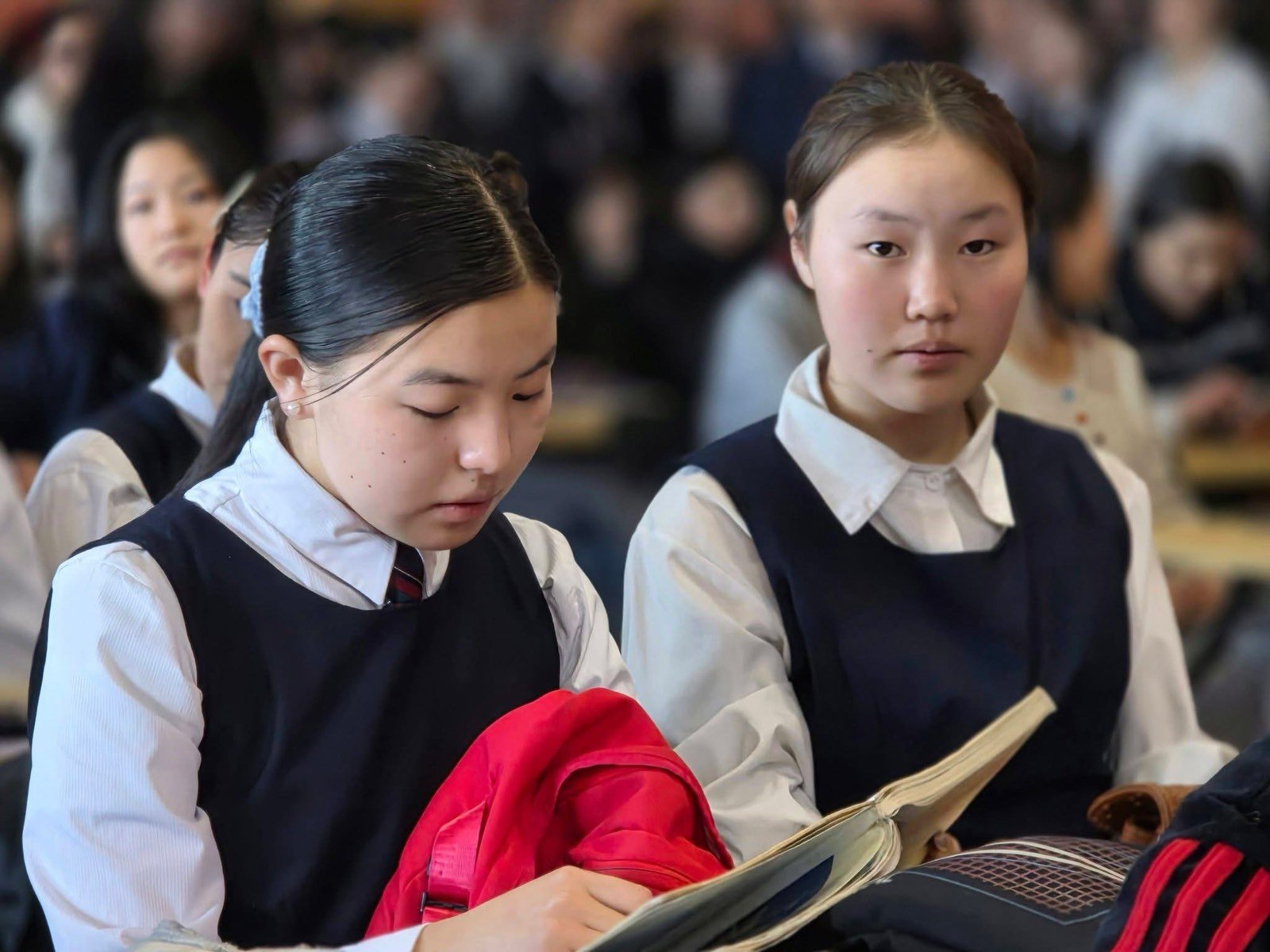 СУРАГЧДЫН ДУНД НИЙГМИЙН УХААНЫ ХИЧЭЭЛИЙН ОЛИМПИАДЫГ ЗОХИОН БАЙГУУЛЛААА